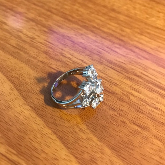 Cubic Zirconia Sterling Silver Ring! - Picture 3 of 4